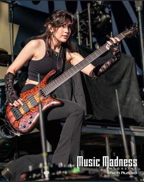 alejandra bassist